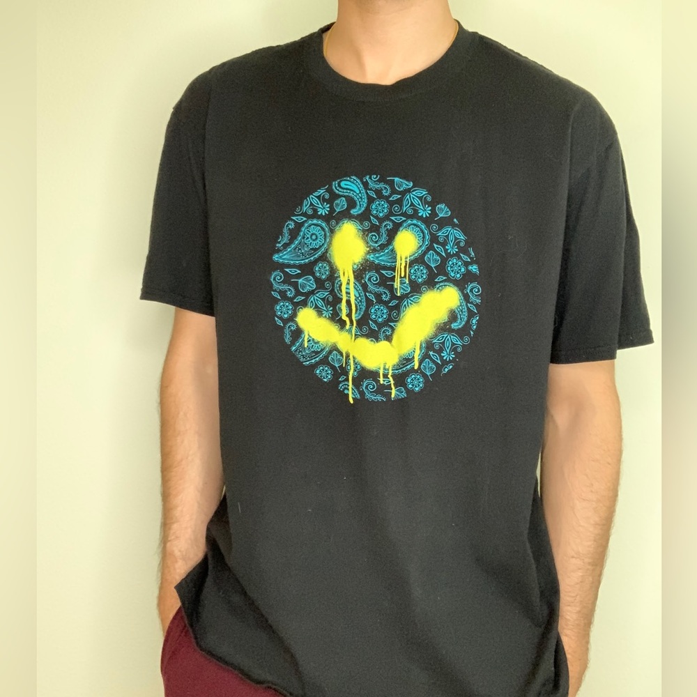 Medium BoohooMAN smiley tee